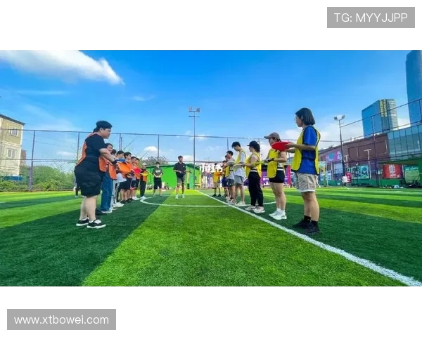 广州飞盘队技术解析与战术创新的深度探讨与展望 广州飞盘队技术解析与战术创新的深度探讨与展望