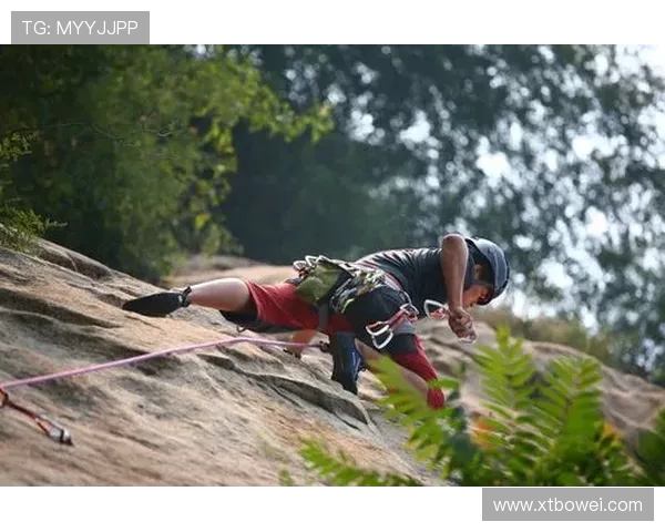 极限运动战术解析:西安极限运动队边路渗透体系的创新与实践 极限运动战术解析:西安极限运动队边路渗透体系的创新与实践