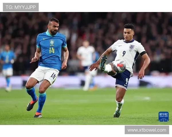 中国与巴西足球友谊赛激战成平局双方实力相当展现精彩对决