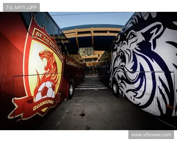 广州富力与恒大激战正酣谁能在这场德比中笑到最后 广州富力与恒大激战正酣谁能在这场德比中笑到最后