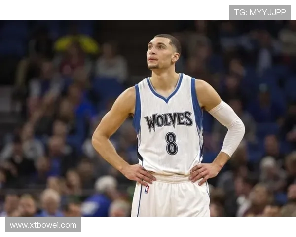 扎克拉文如何在NBA赛场上展现全能球技与领导力