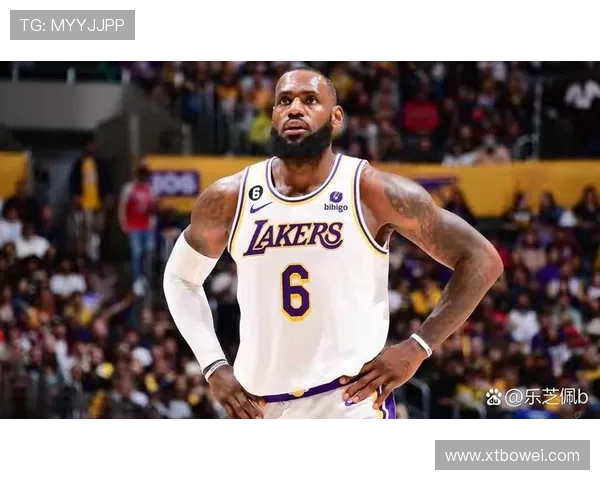 詹姆斯：篮球之王的传奇旅程与不朽影响力解析